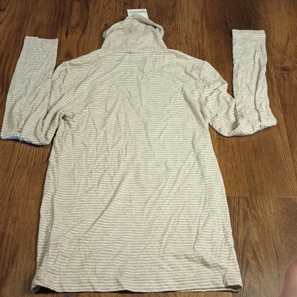 Splendid Taupe+ White Stripe Turtle Neck W/ Metallic Flecks FFF - Picture 6 of 7